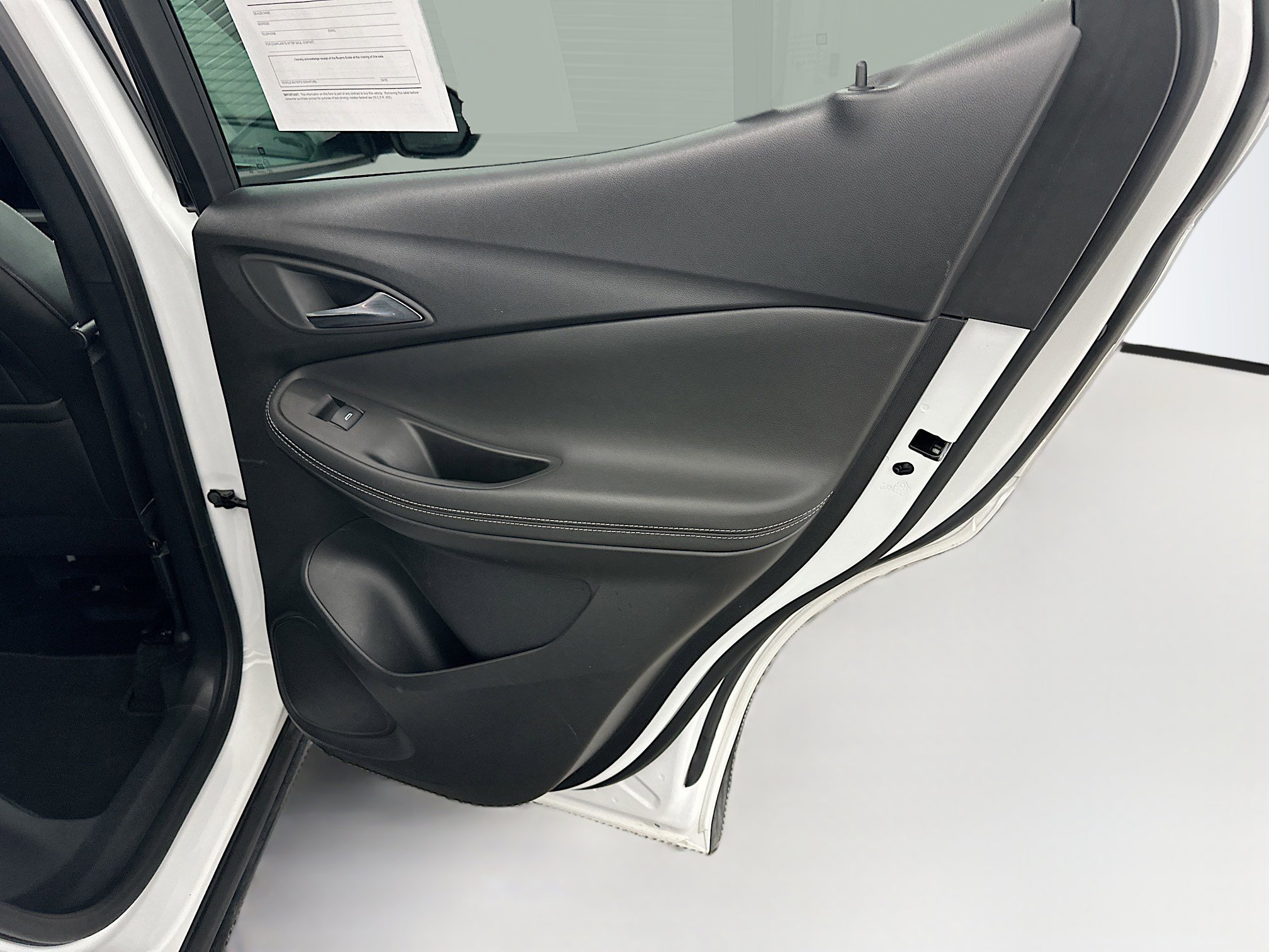 Used 2025 Buick Encore GX Preferred image 31