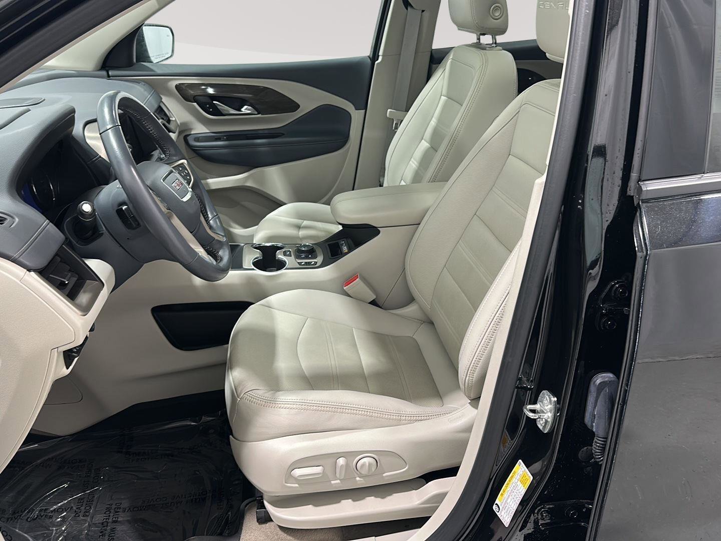 Used 2022 GMC Terrain Denali w/ LPO, Floor Liner Package AWD/4WD image 17