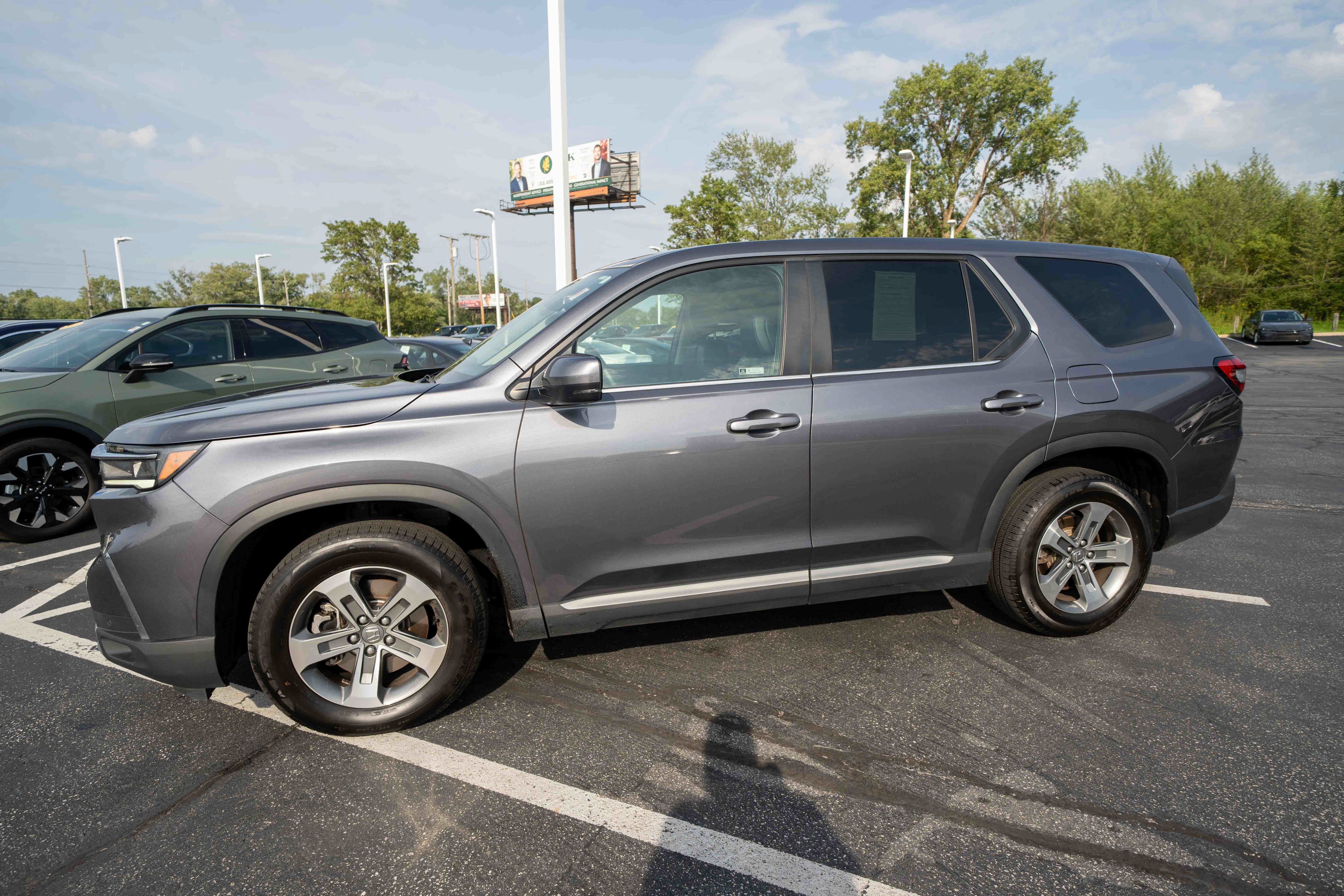 Certified 2024 Honda Pilot EX-L image 3
