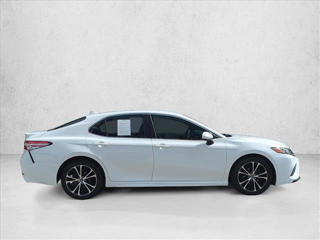Used 2019 Toyota Camry SE video 4