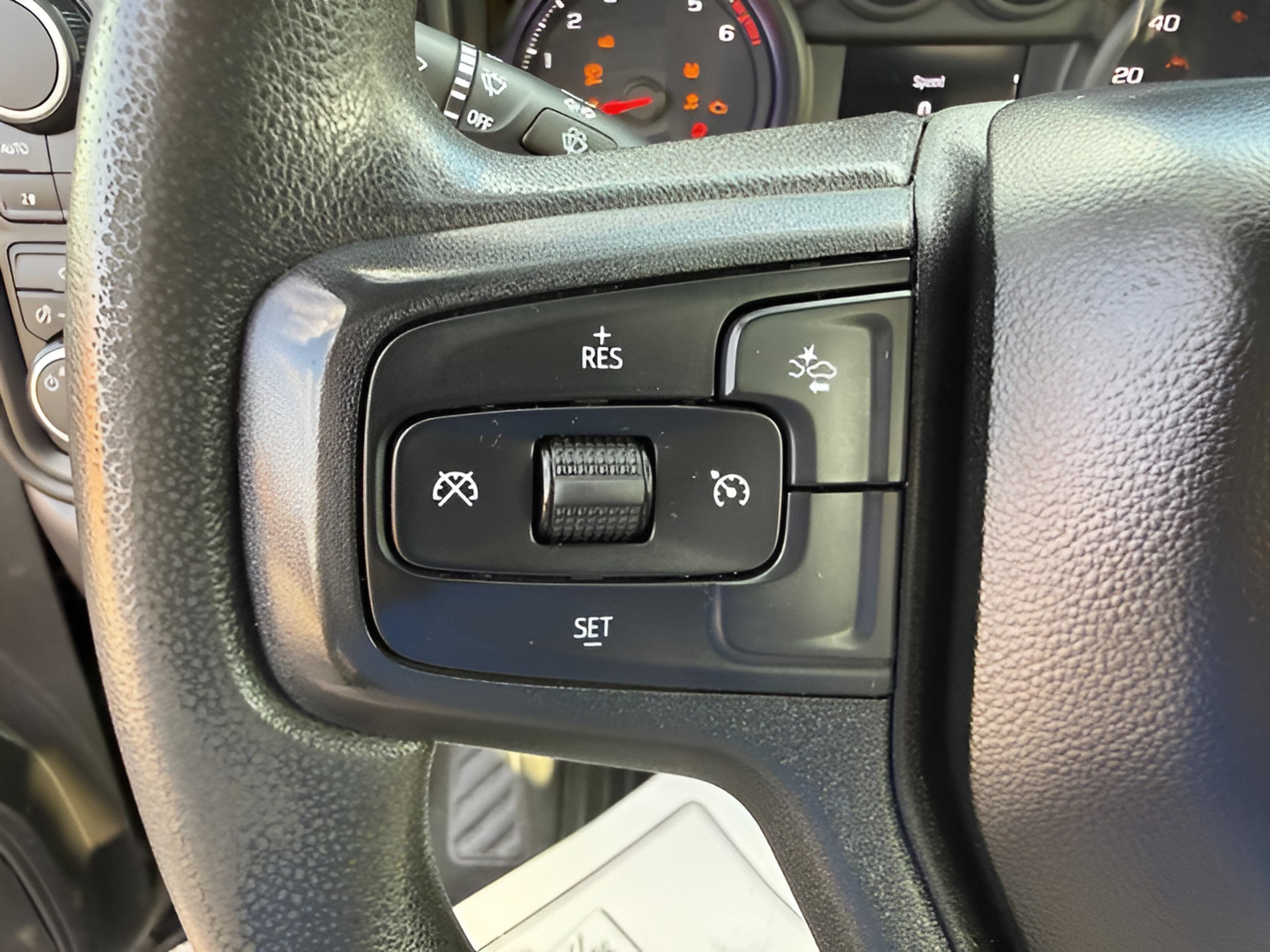 Used 2022 Chevrolet Silverado 1500 Custom AWD/4WD image 18