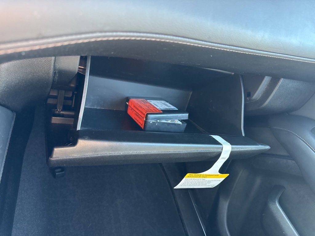 Used 2024 Chevrolet Suburban High Country image 31