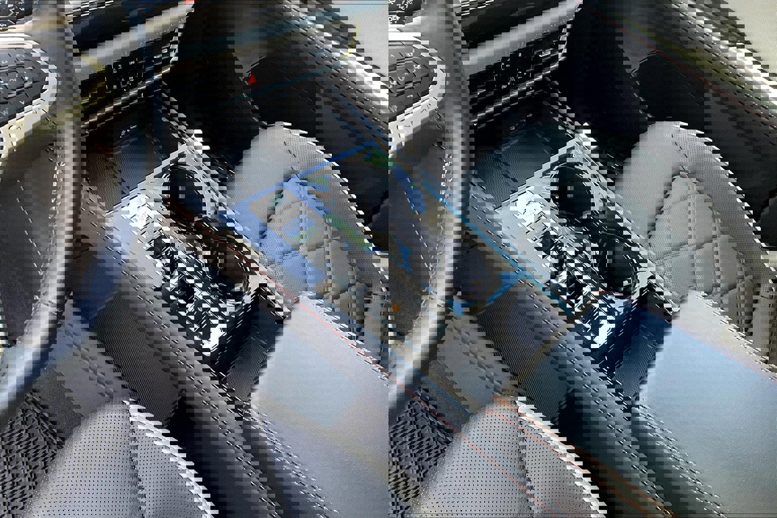 Used 2024 Volkswagen Atlas Peak Edition SEL image 17