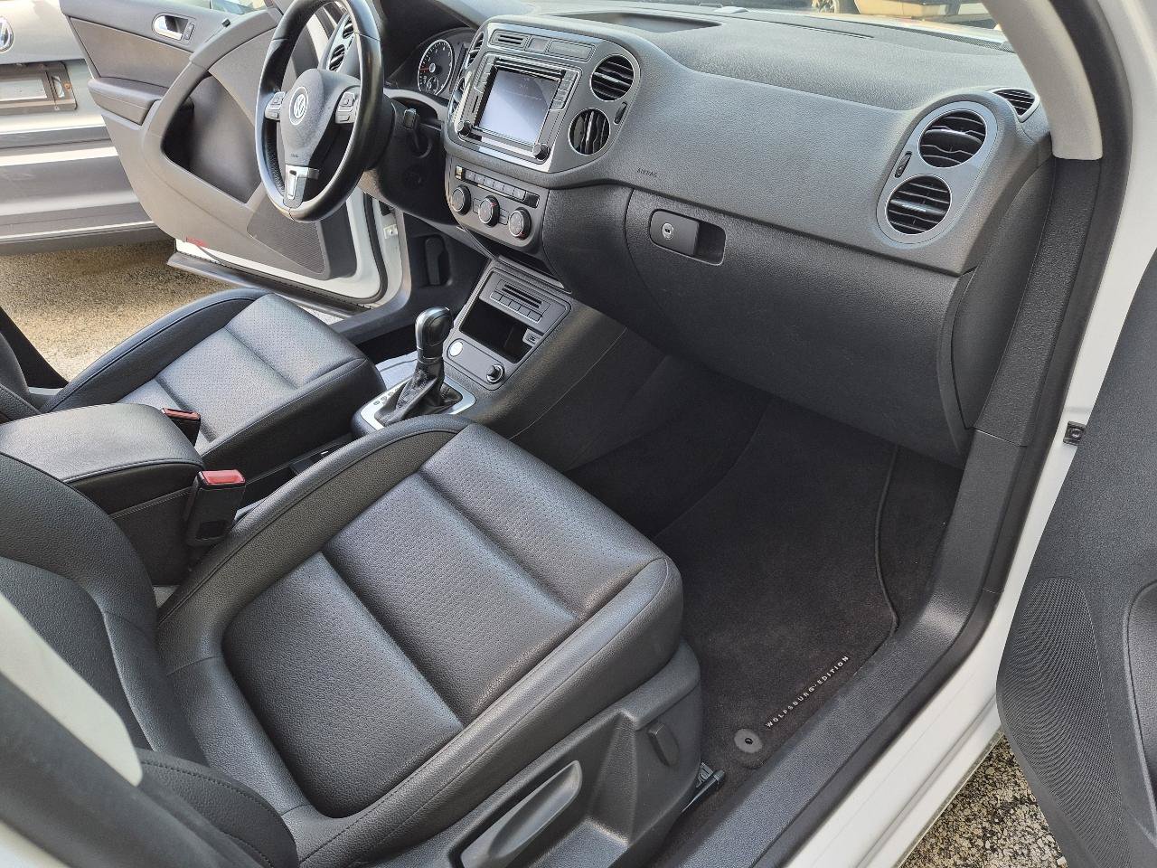 Used 2017 Volkswagen Tiguan Wolfsburg Edition AWD/4WD image 22