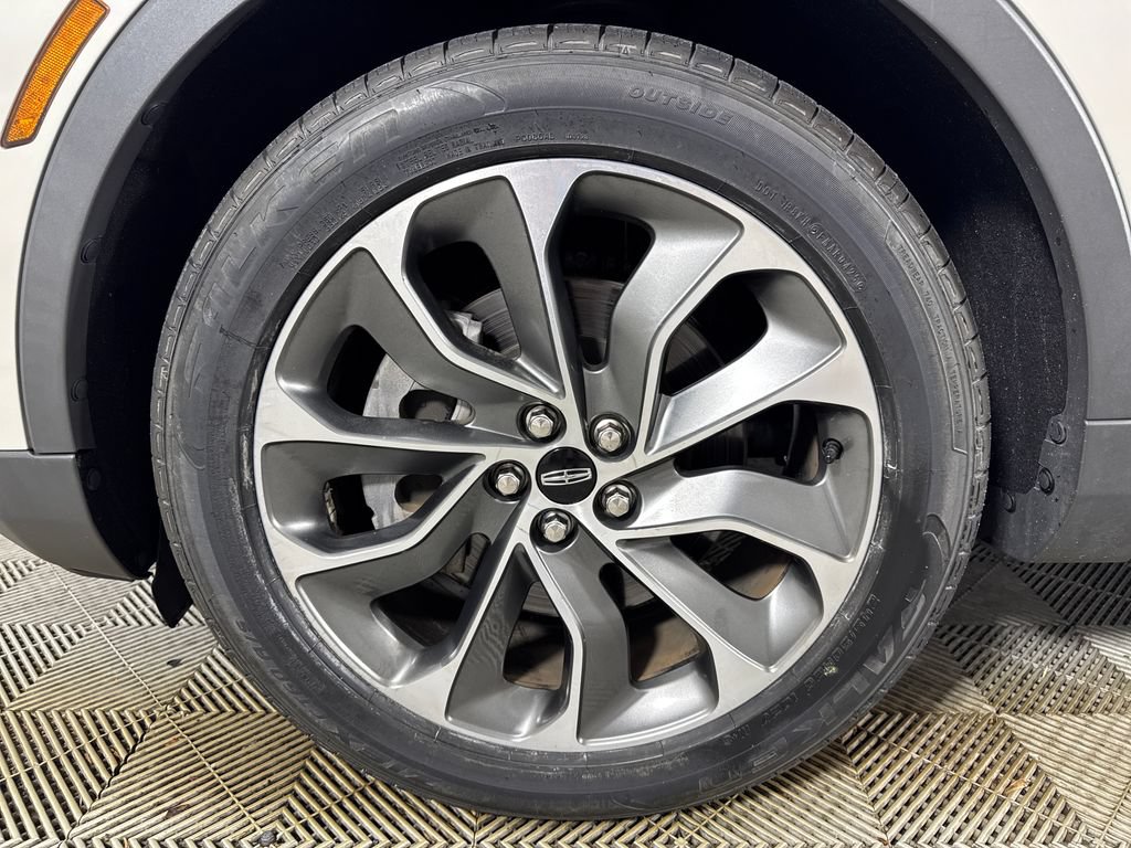 Used 2022 Lincoln Nautilus Reserve FWD image 11