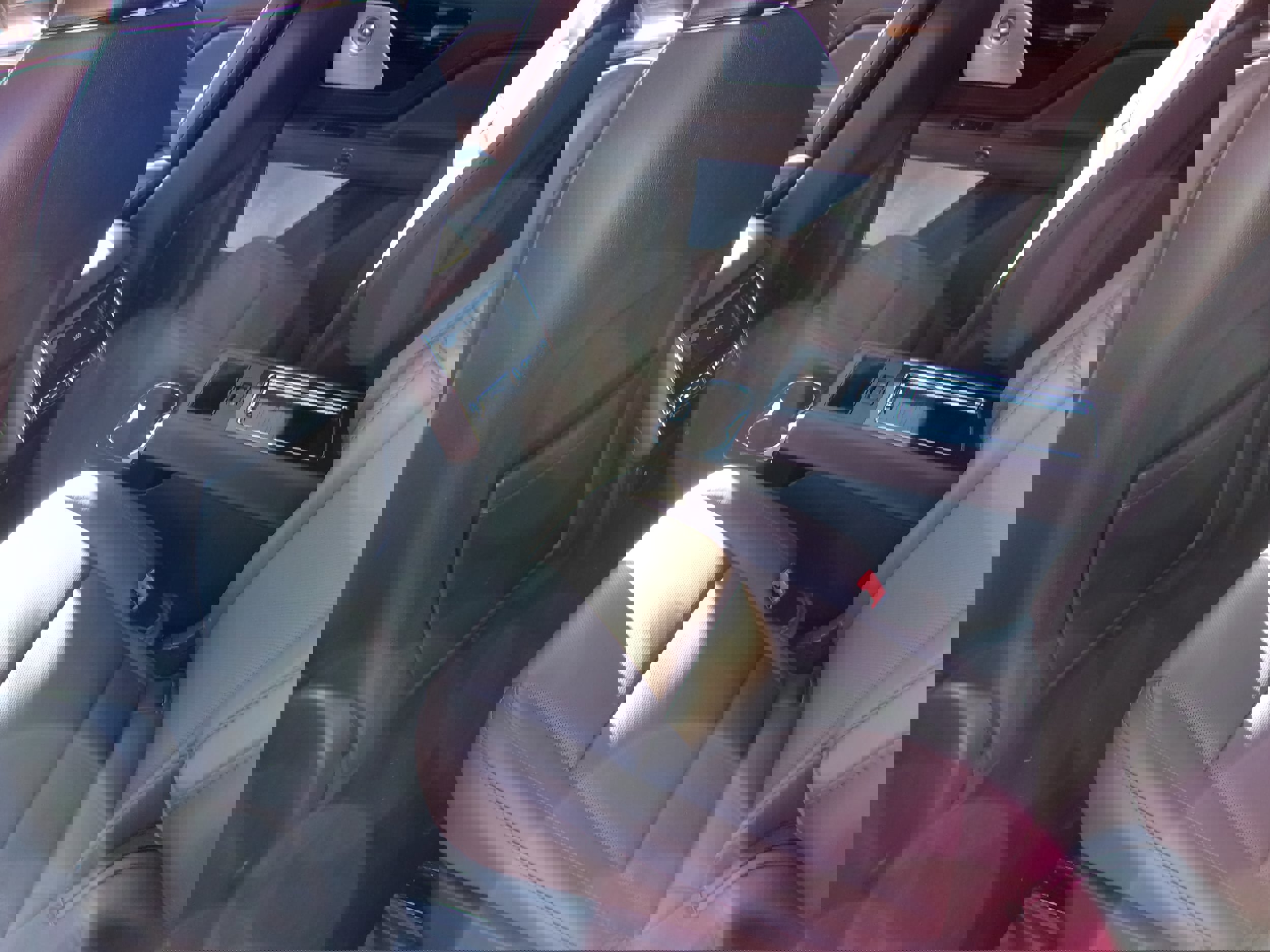 Used 2025 Lincoln Aviator Reserve w/ Equipment Group 201A image 10