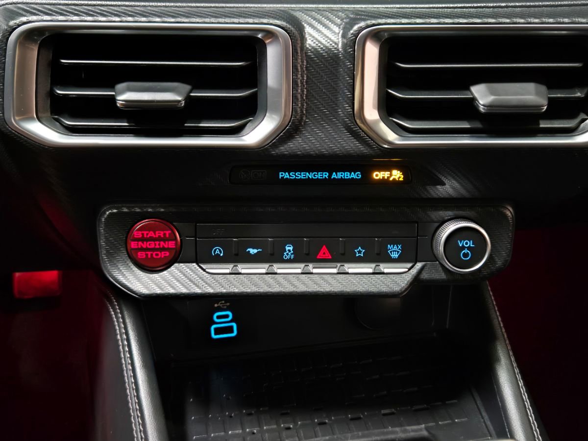 Used 2024 Ford Mustang GT Premium RWD image 28