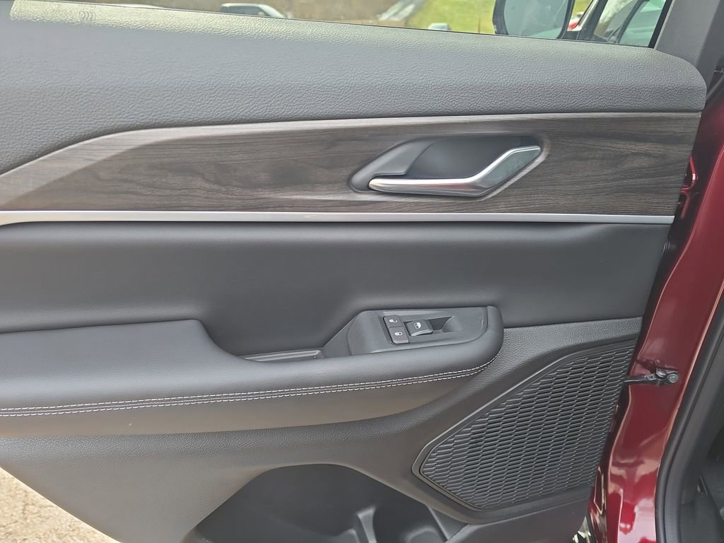 New 2026 Jeep Grand Cherokee Altitude image 23