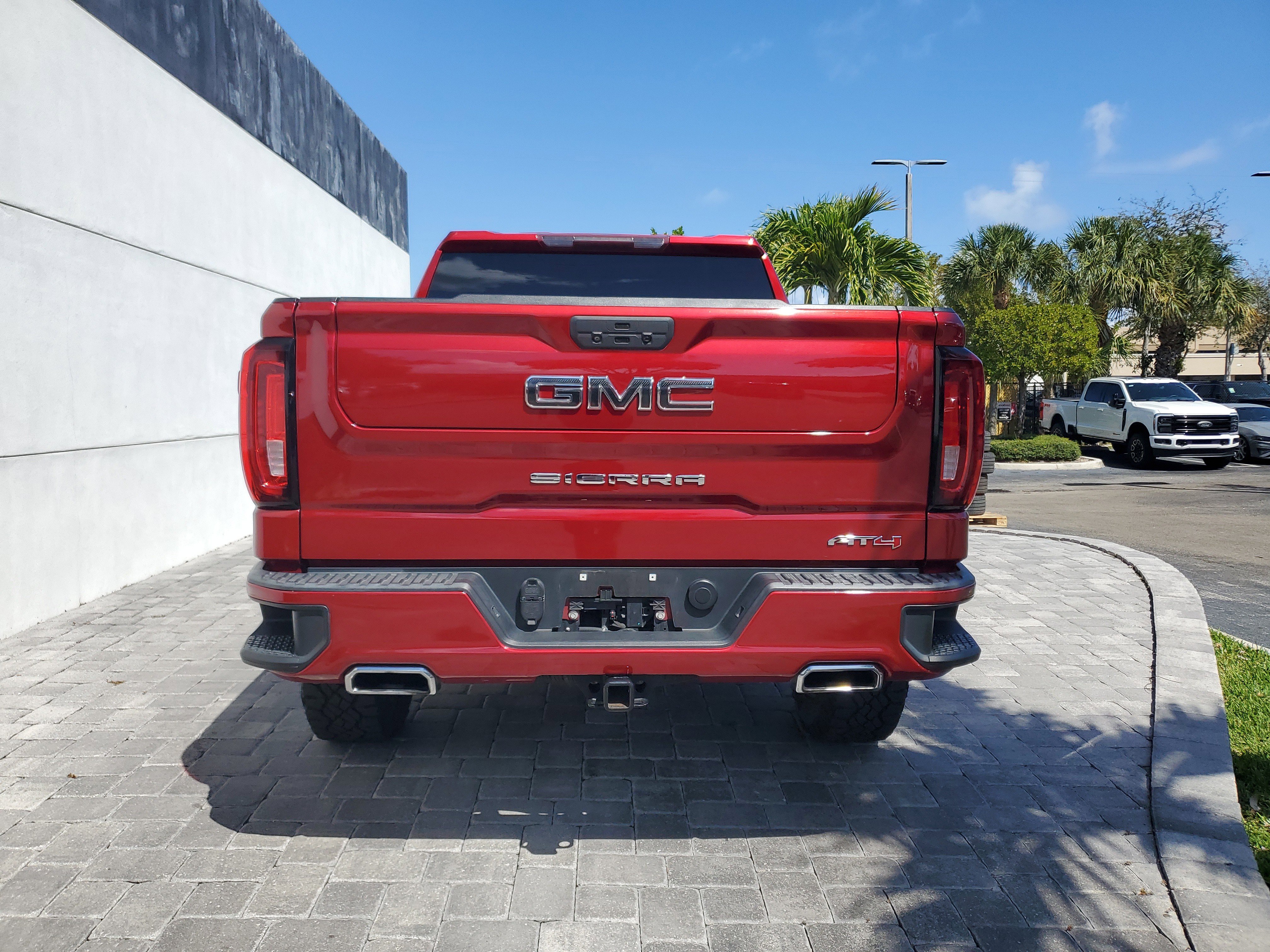 Used 2021 GMC Sierra 1500 AT4 image 4