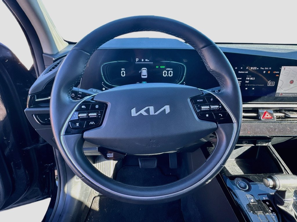 Certified 2023 Kia Niro EX FWD image 14