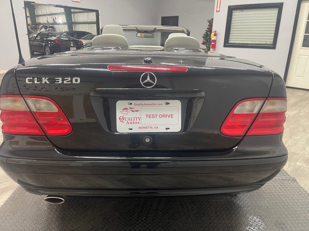 Used 2002 Mercedes-Benz CLK 320 Cabriolet image 9