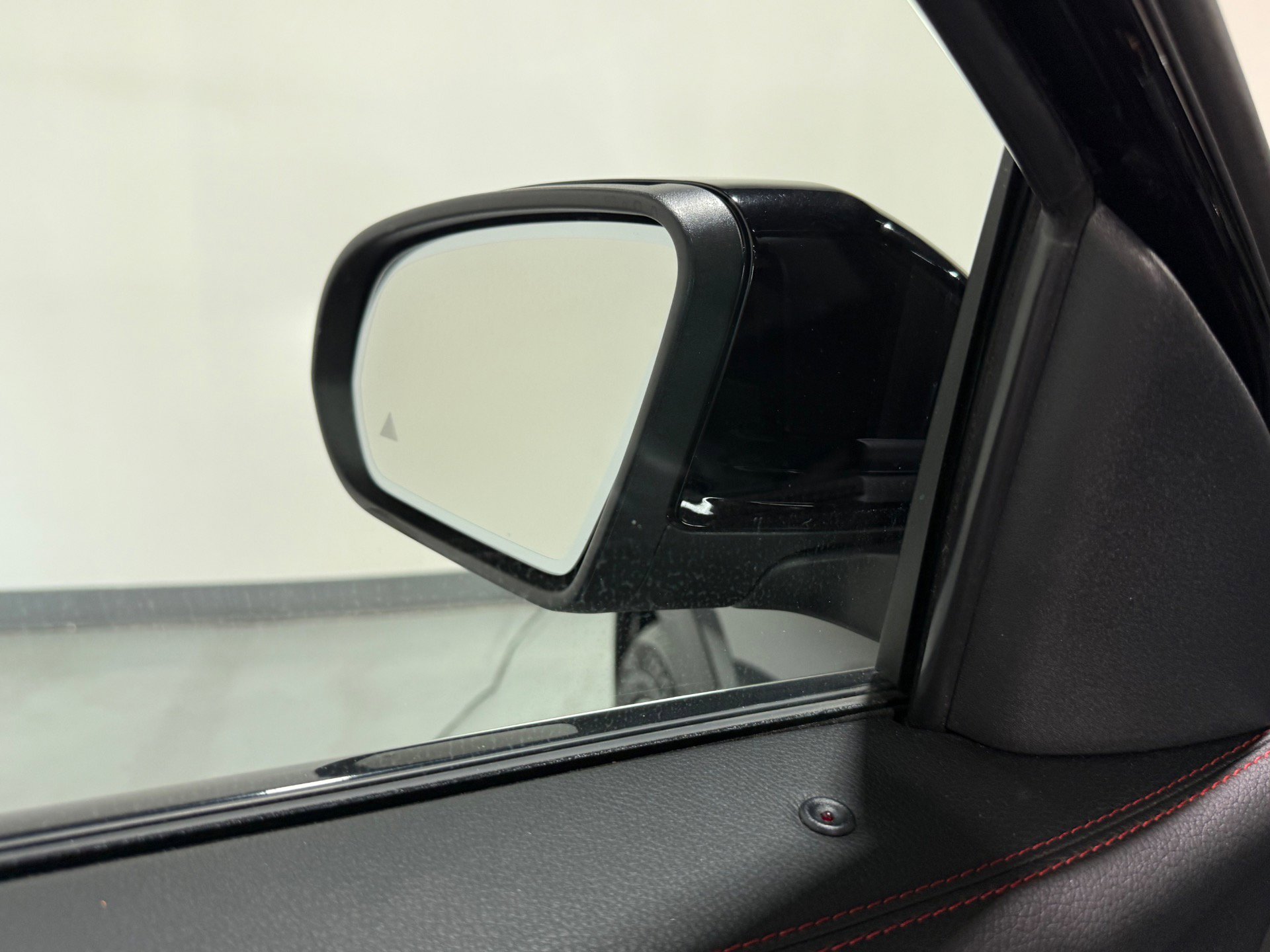 Used 2022 Mercedes-Benz GLA 35 AMG 4MATIC w/ Premium Package Lite image 27