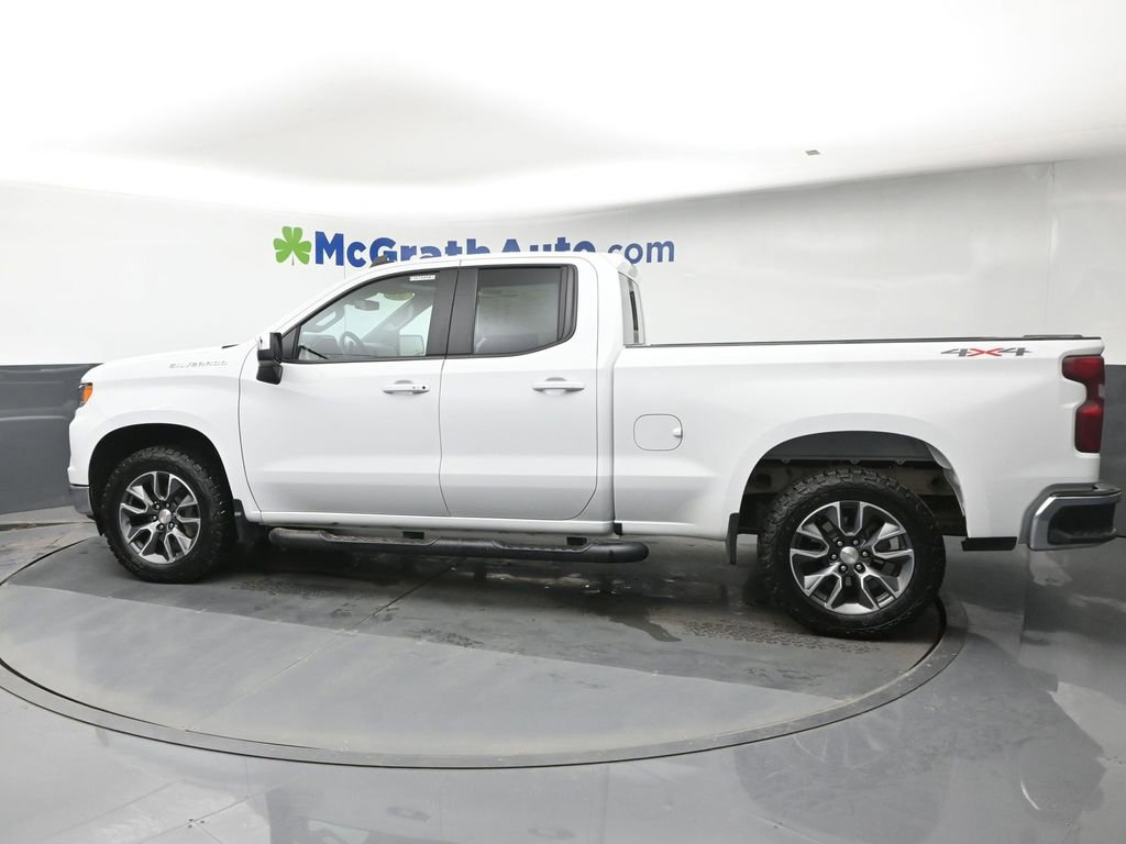Used 2025 Chevrolet Silverado 1500 LT w/ Leather Package AWD/4WD image 19