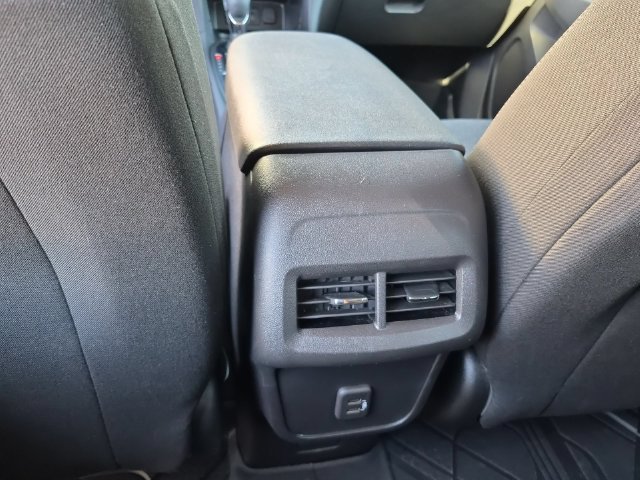 Used 2024 Chevrolet Equinox LT AWD/4WD image 24