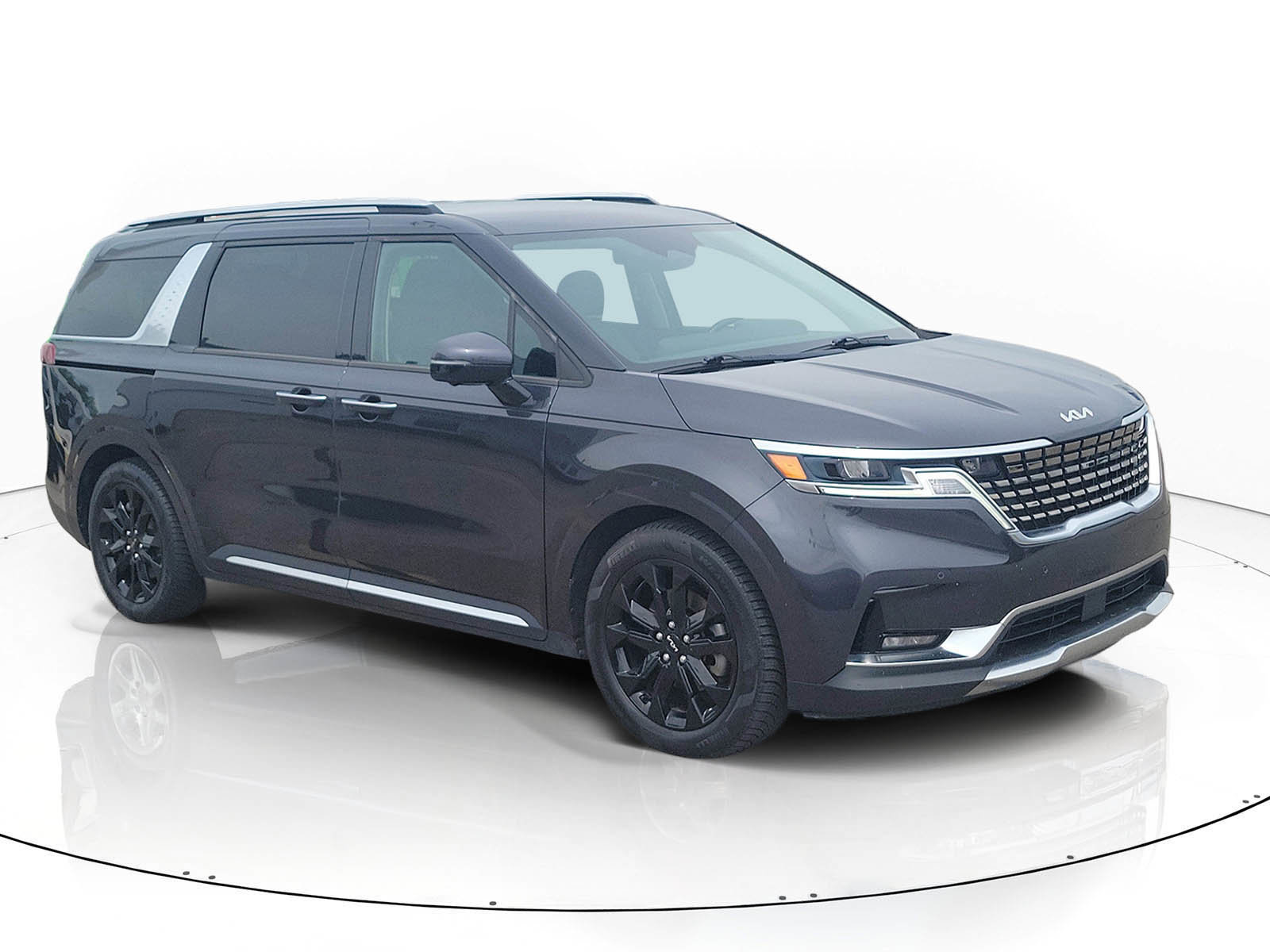 Used 2022 Kia Carnival SX FWD image 2