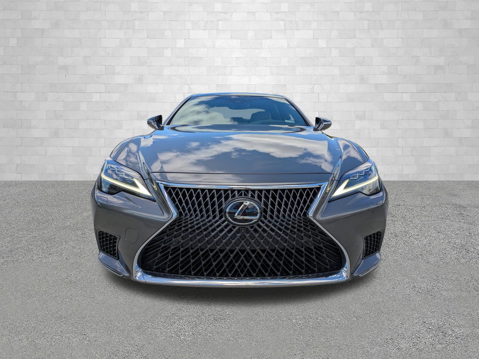 Used 2023 Lexus LS 500 w/ Interior Upgrade Package image 6