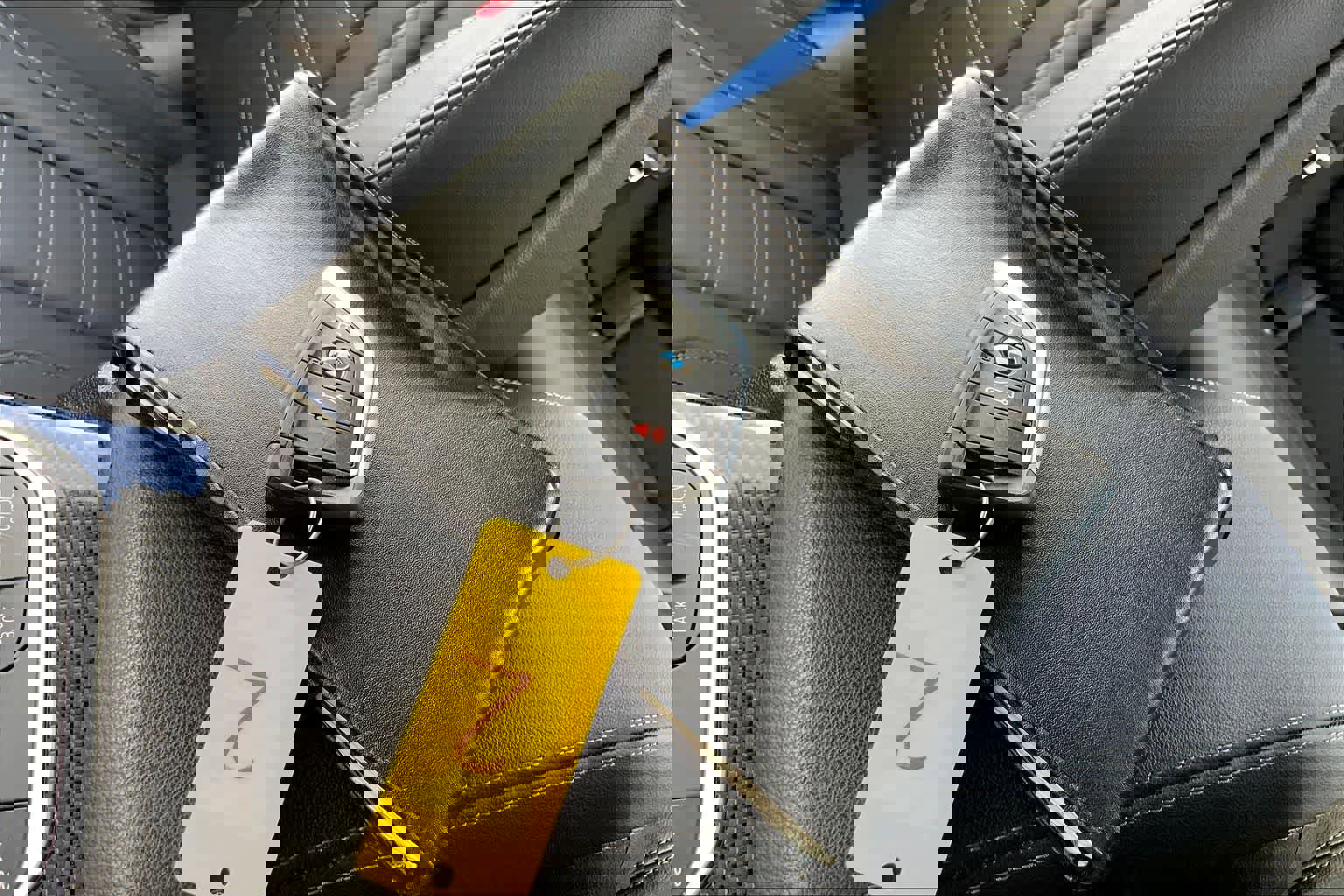 Used 2024 BMW M2 w/ Lighting Package image 18