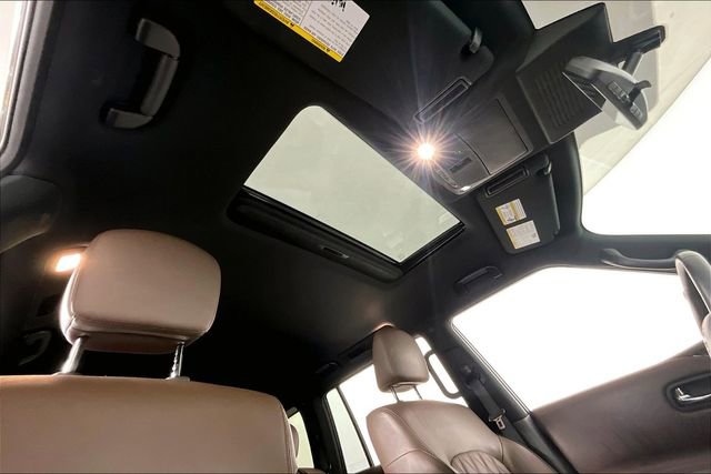Used 2024 Nissan Armada Platinum w/ Cargo Package image 22