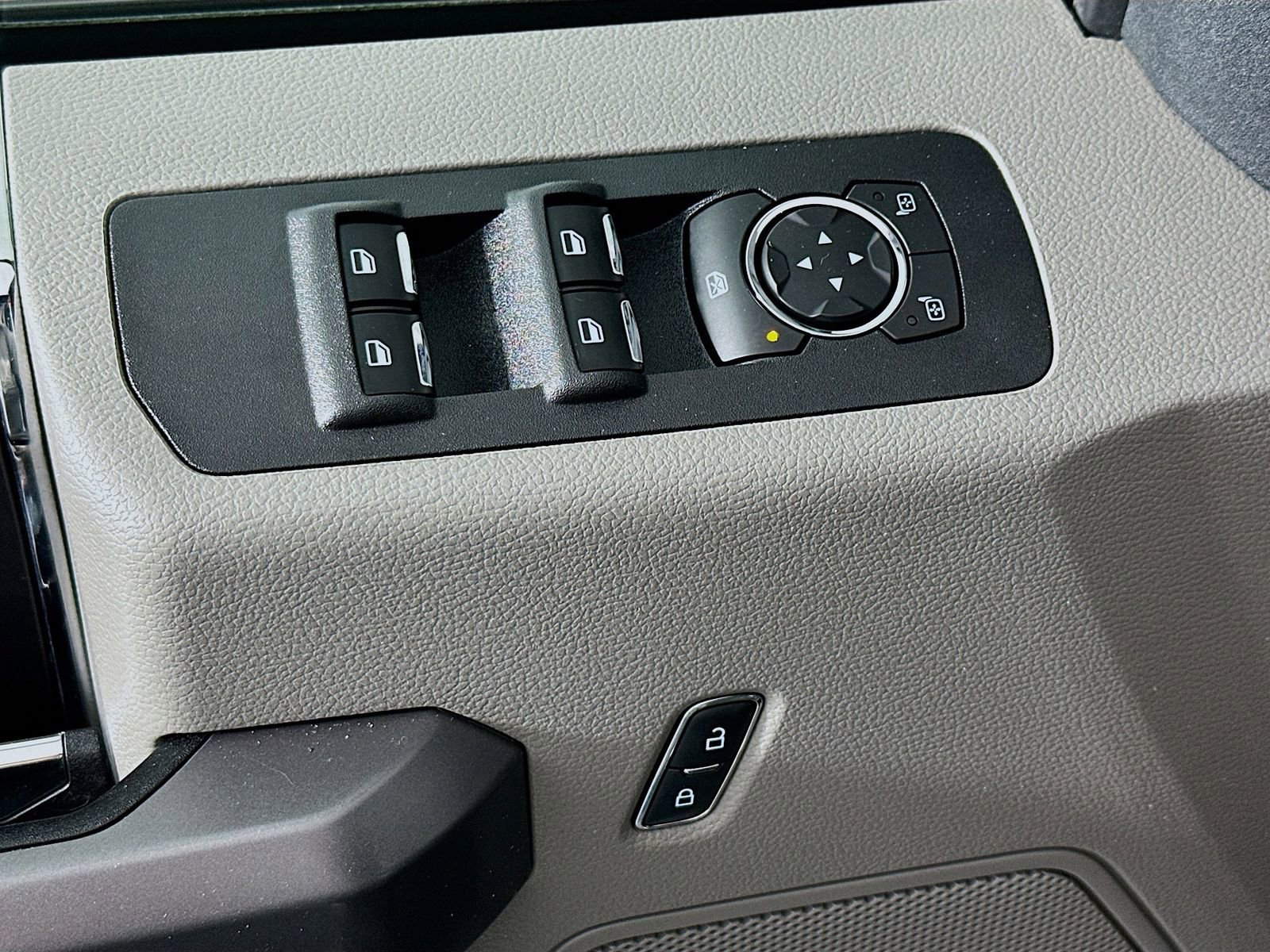 Used 2019 Ford F150 XLT w/ XTR Package image 20