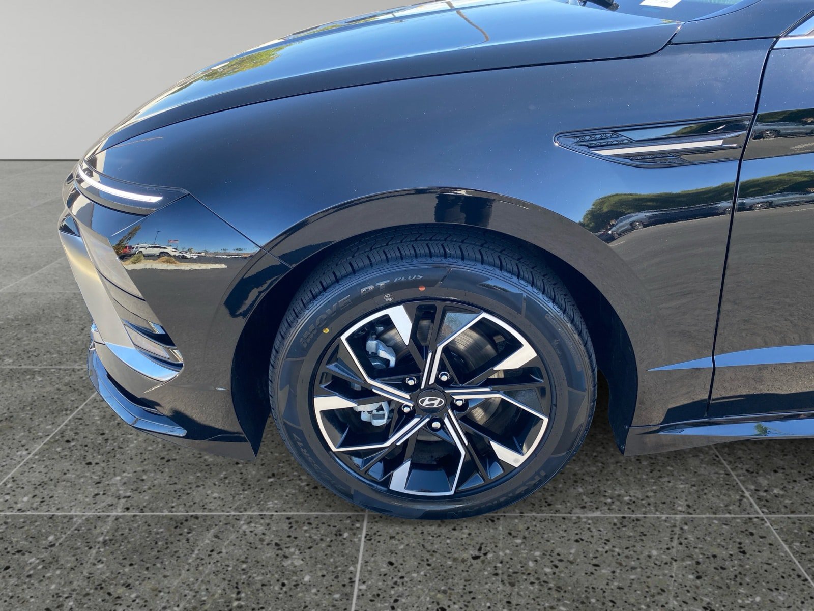 Used 2025 Hyundai Sonata SEL FWD image 14