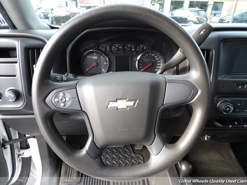 Used 2018 Chevrolet Silverado 1500 Custom w/ Custom Value Package AWD/4WD image 13