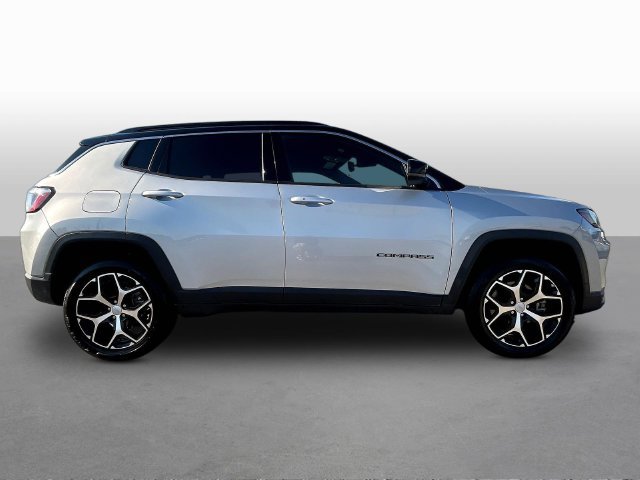 Used 2024 Jeep Compass Limited AWD/4WD image 8