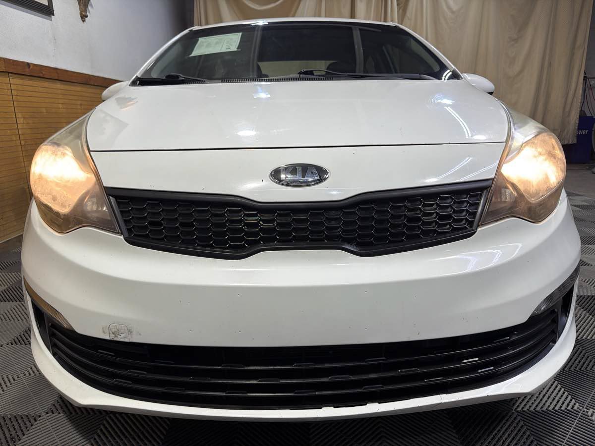 Used 2017 Kia Rio LX FWD image 3