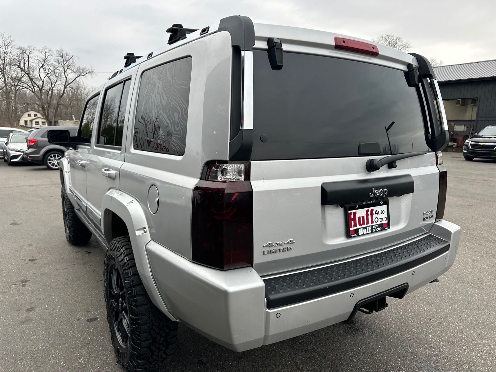 Used 2006 Jeep Commander Limited AWD/4WD image 8