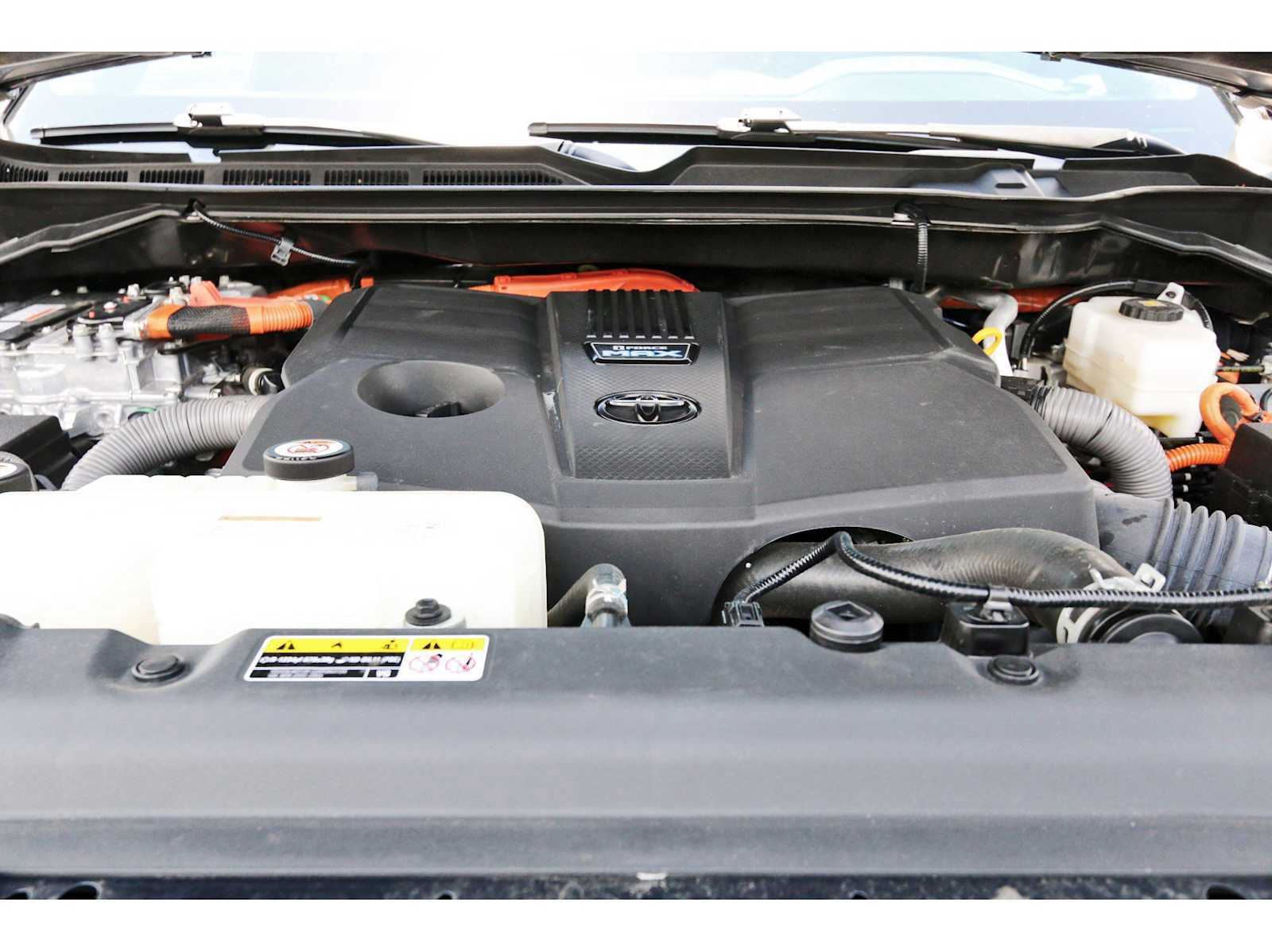 Used 2023 Toyota Tundra Platinum AWD/4WD image 31