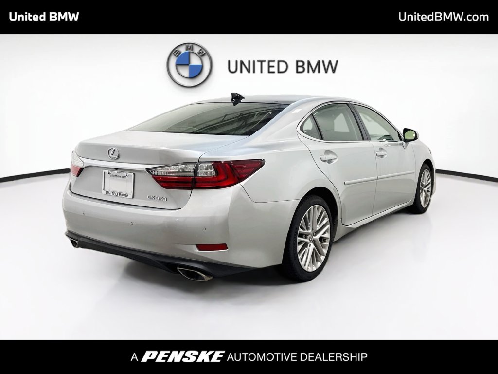Used 2016 Lexus ES 350 w/ Ultra Luxury Package FWD image 5