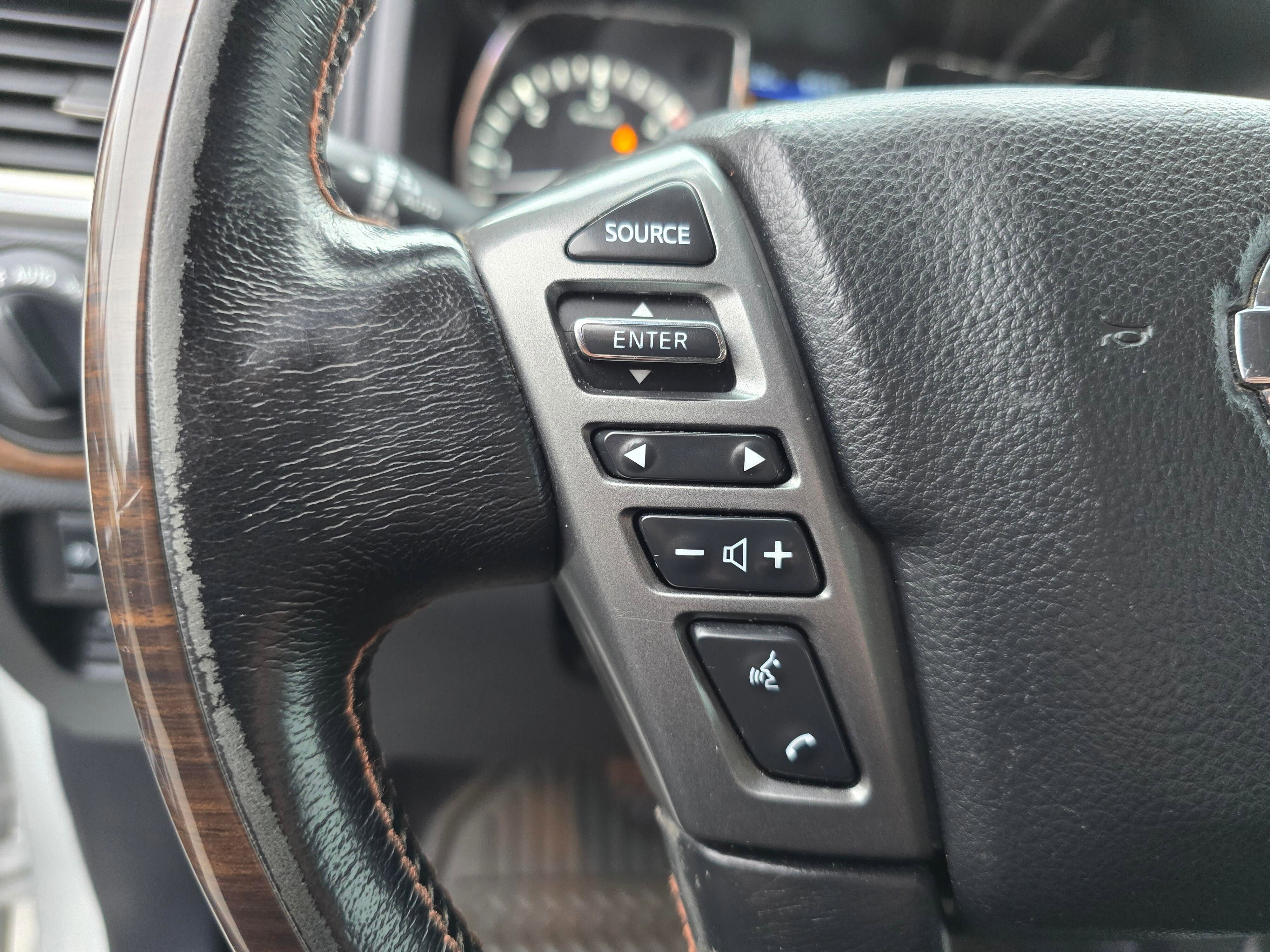 Used 2019 Nissan Titan Platinum Reserve w/ Platinum Utility Package image 25