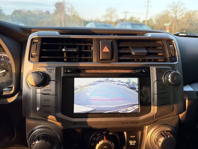 Used 2019 Toyota 4Runner SR5 AWD/4WD image 28