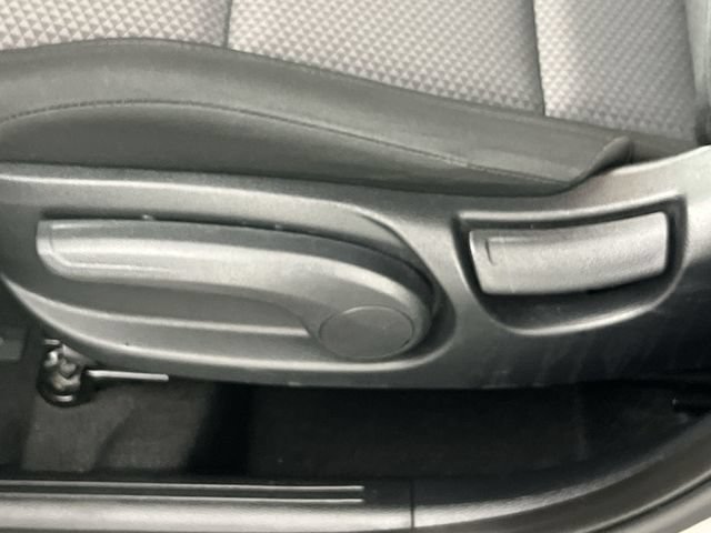 Certified 2025 Kia Soul LX w/ LX Technology Package FWD image 13