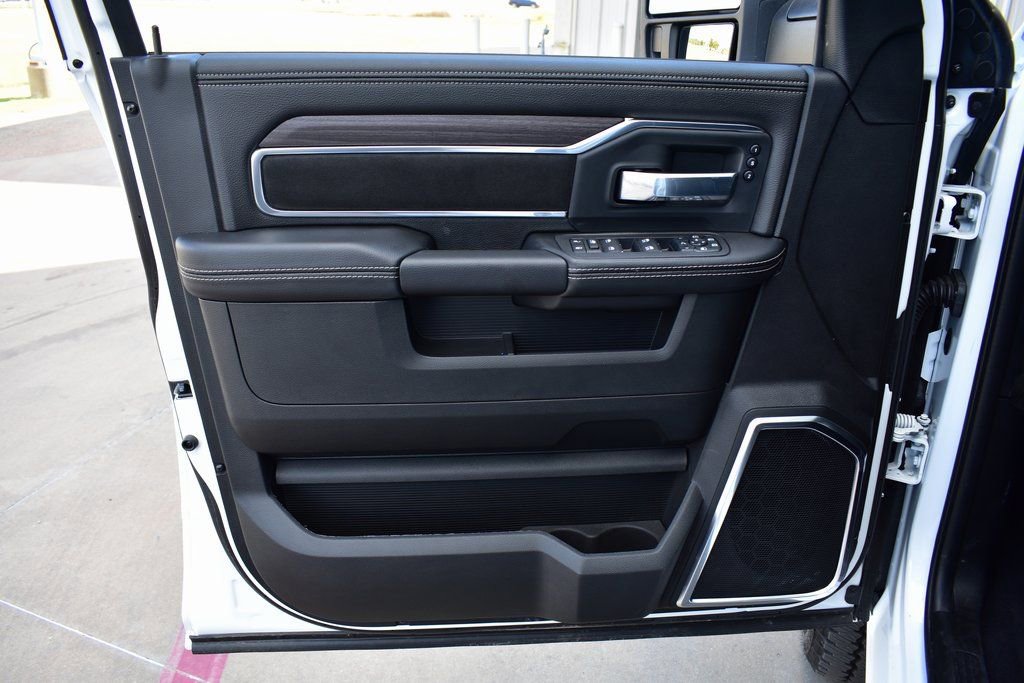 New 2026 RAM 2500 Laramie w/ Night Edition image 18