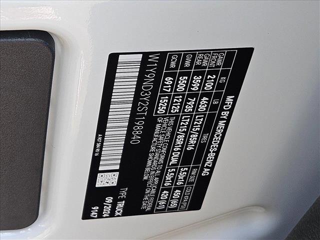 New 2025 Mercedes-Benz Sprinter 4500 image 18