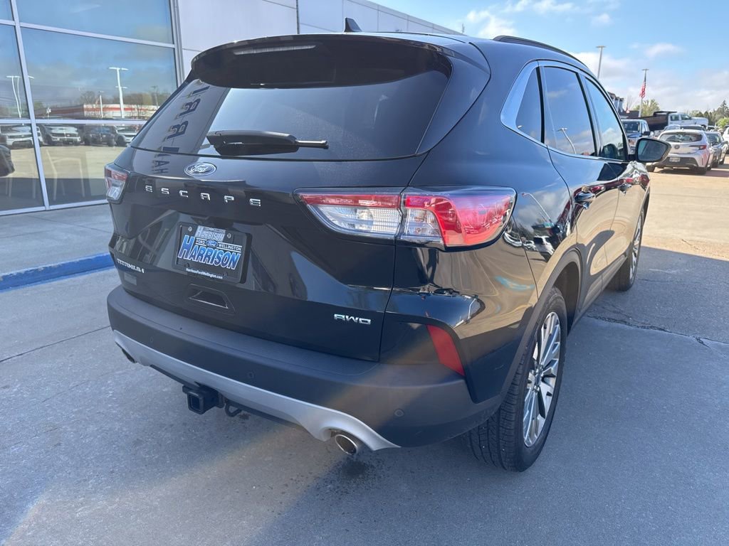 Certified 2022 Ford Escape Titanium w/ Class II Trailer Tow Package AWD/4WD image 6