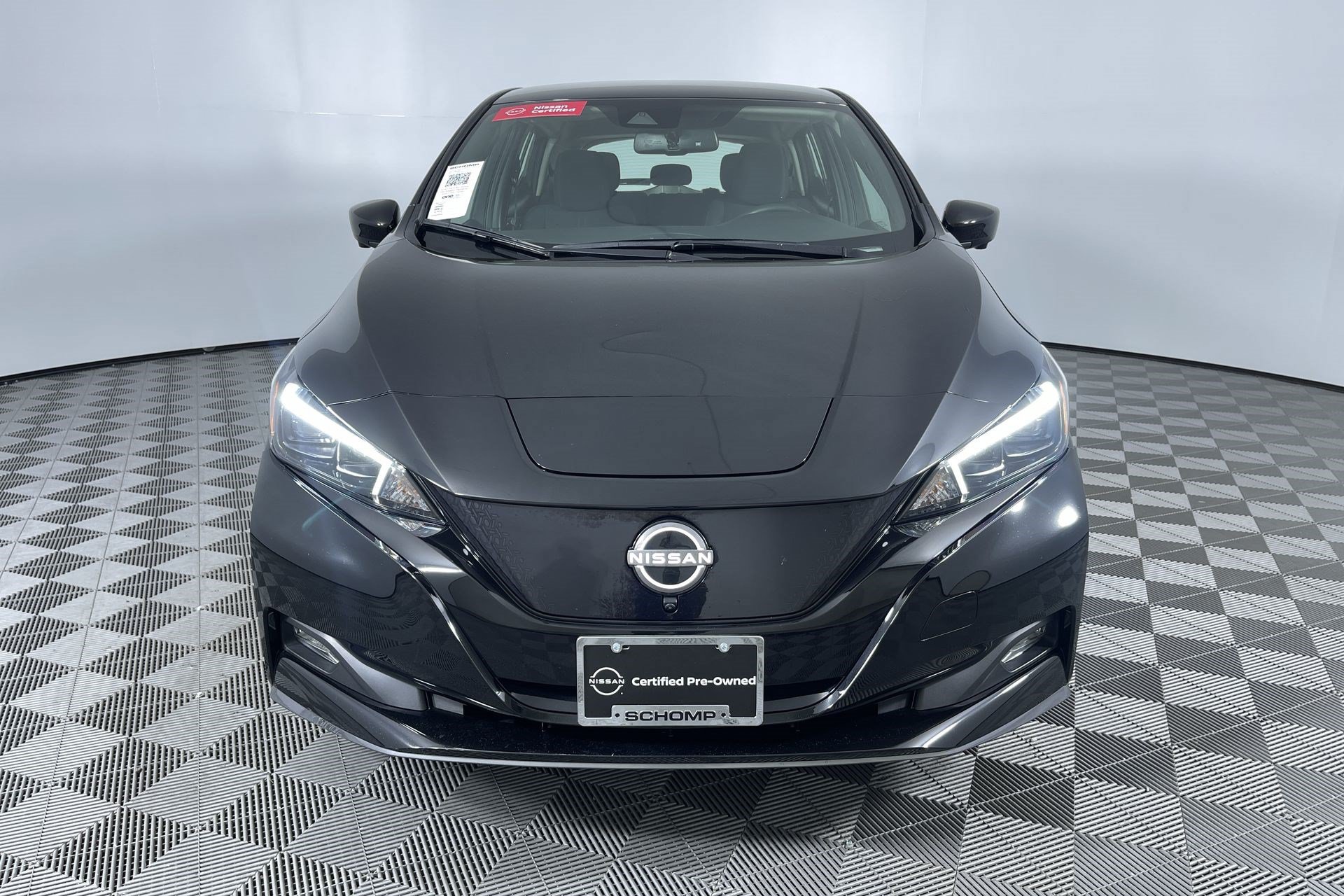 Certified 2025 Nissan Leaf SV Plus FWD image 29