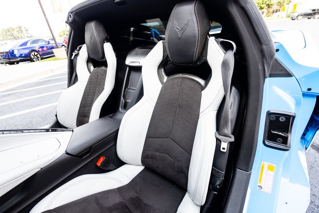 Used 2021 Chevrolet Corvette Stingray Preferred Cpe w/ Z51 Performance Package RWD image 41