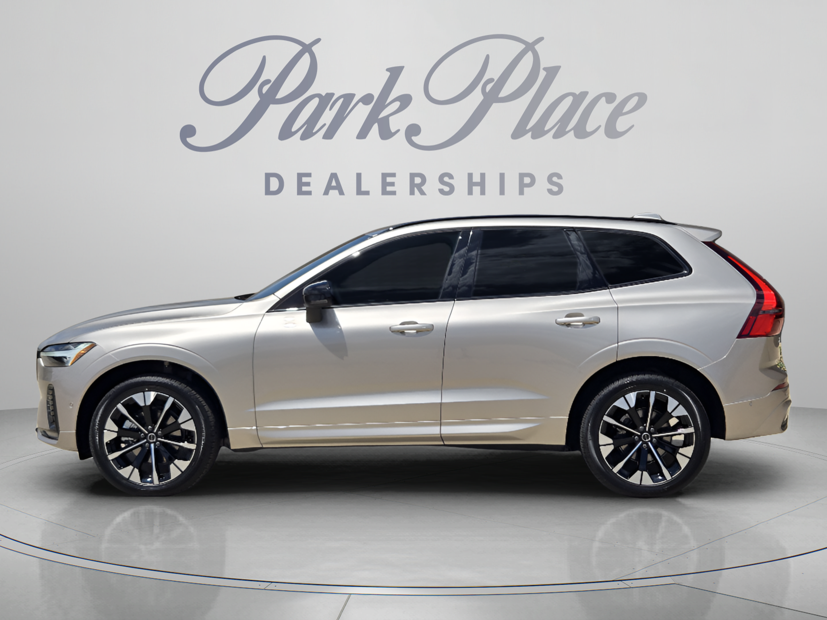New 2026 Volvo XC60 B5 Plus w/ Protection Package Premier AWD/4WD image 2