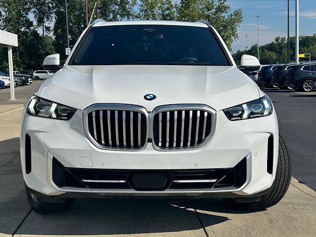 Certified 2024 BMW X5 xDrive40i w/ Premium Package image 2