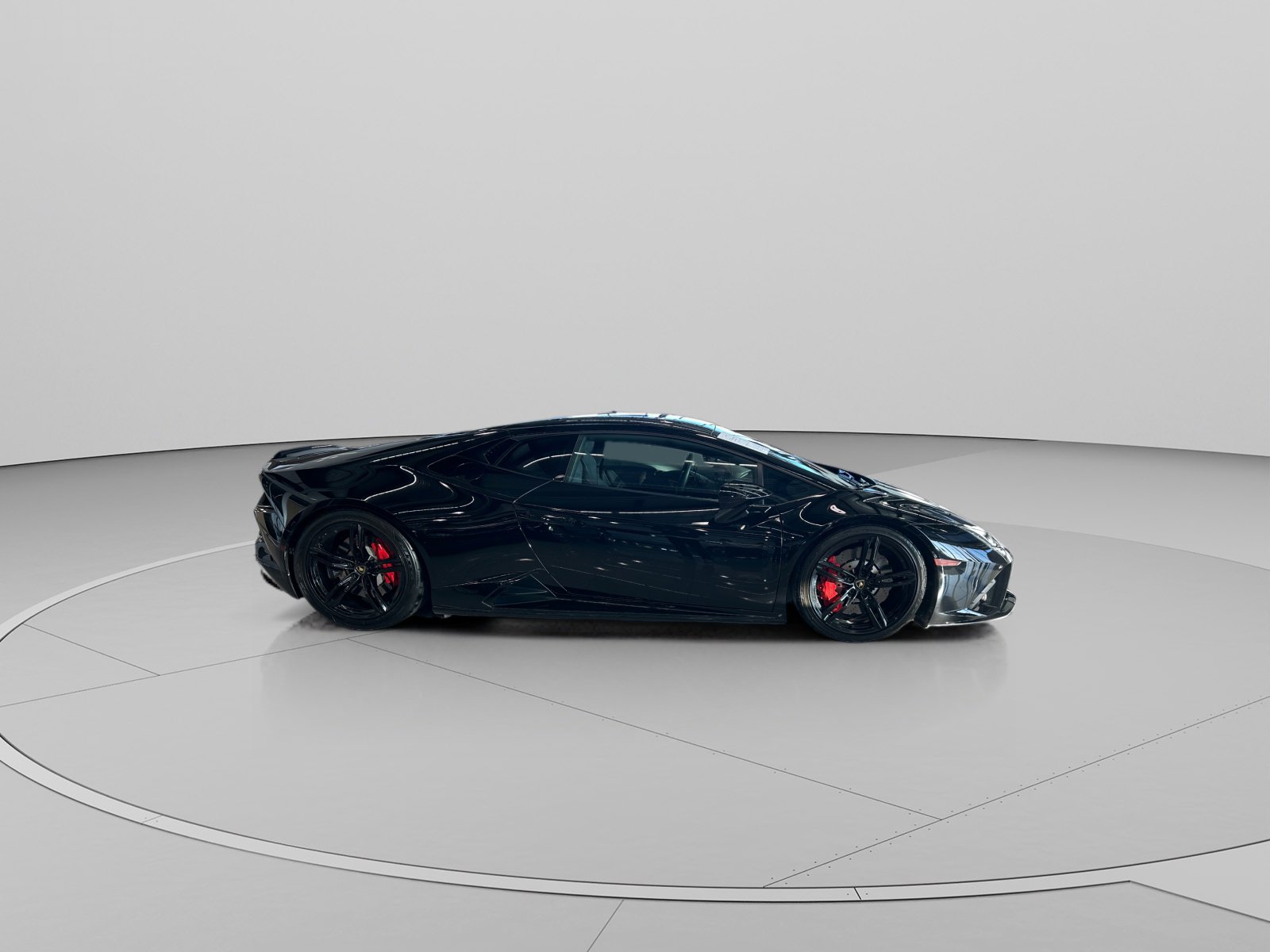 Used 2021 Lamborghini Huracan EVO image 4