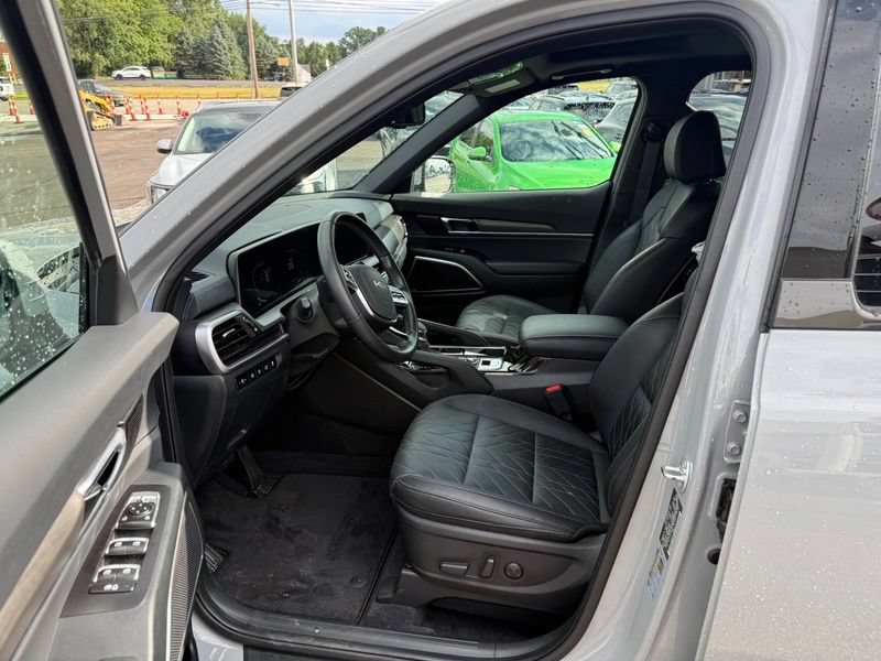 Certified 2025 Kia Telluride EX X-Line AWD/4WD image 8