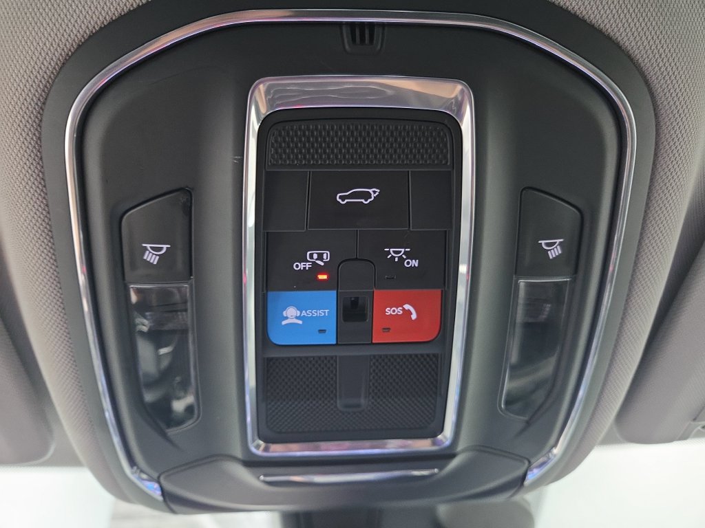 Used 2023 Jeep Grand Cherokee L Limited AWD/4WD image 44