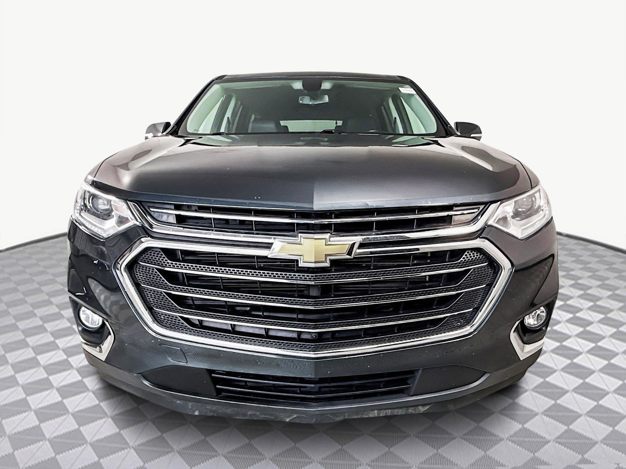 Used 2019 Chevrolet Traverse LT w/ LT Premium Package image 2