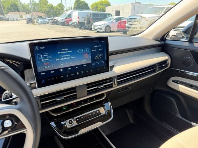 Certified 2026 Lincoln Corsair Premiere AWD/4WD image 18
