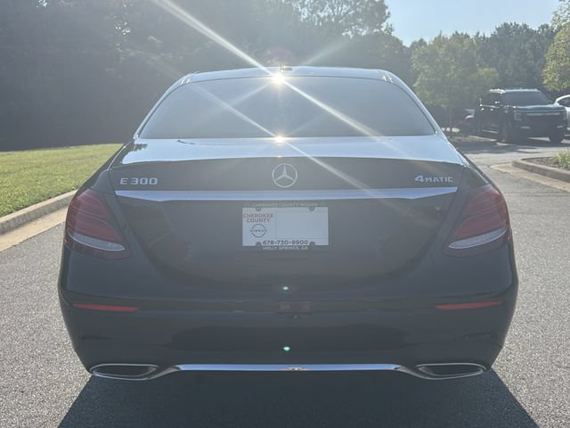 Used 2017 Mercedes-Benz E 300 4MATIC image 6