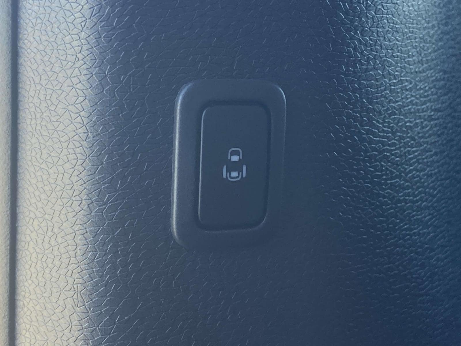 New 2025 Volkswagen ID. Buzz Pro S RWD image 16