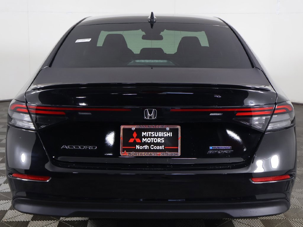 Used 2025 Honda Accord Sport image 13