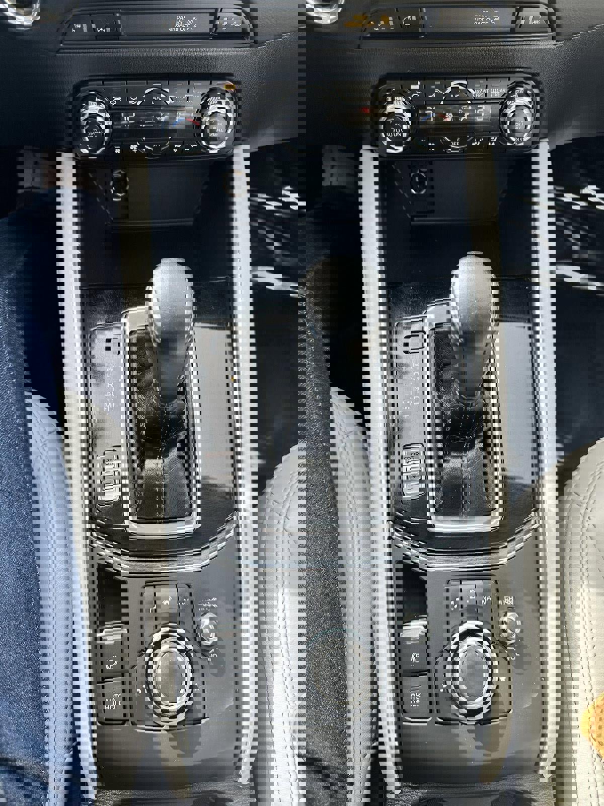 Used 2018 MAZDA CX-5 Grand Touring w/ Premium Package image 11