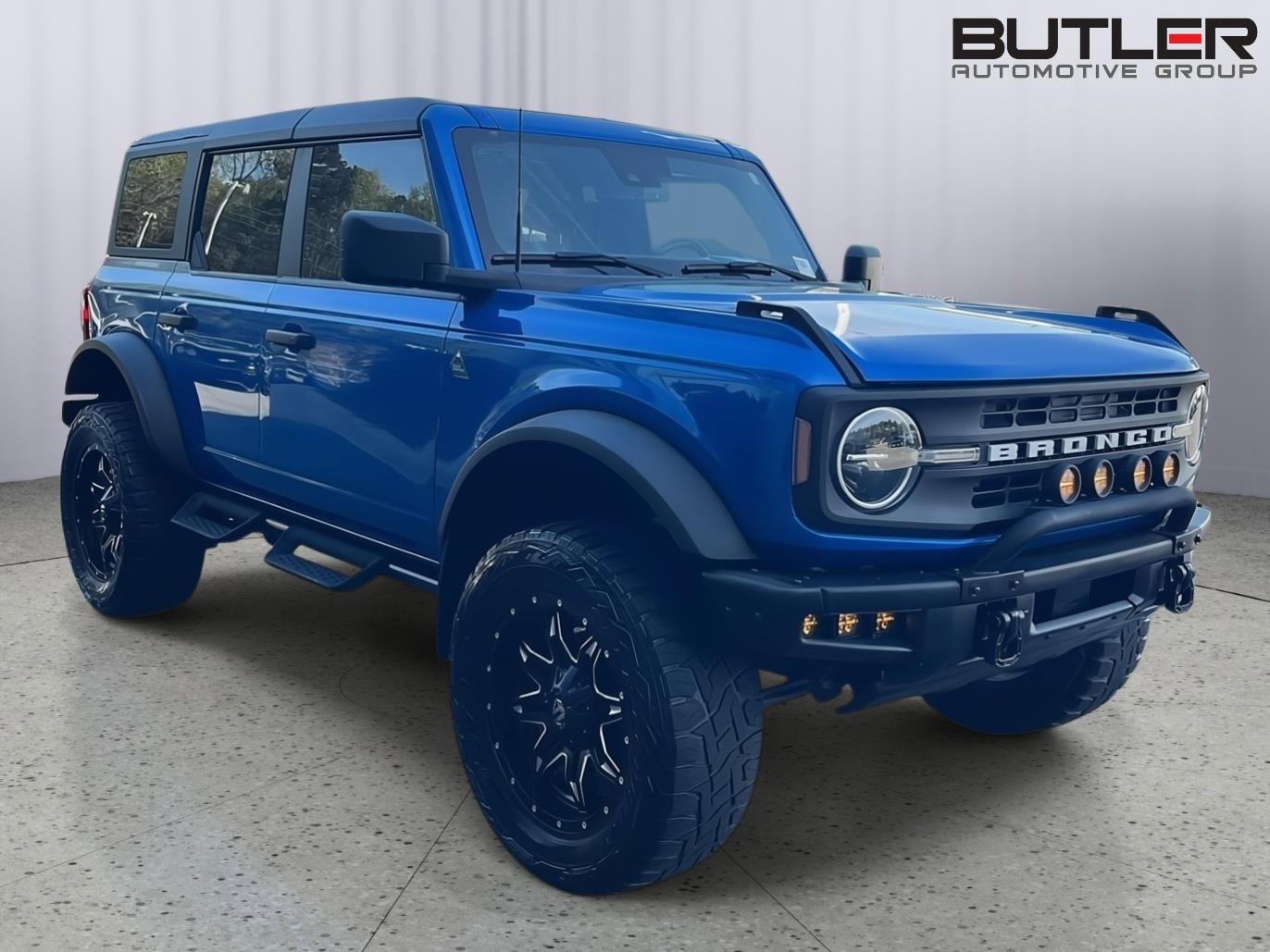 Used 2022 Ford Bronco Black Diamond w/ Sasquatch Package image 8